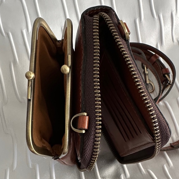 Patricia Nash Pertina Brown Leather crossbody wallet/phone case - Picture 6 of 7